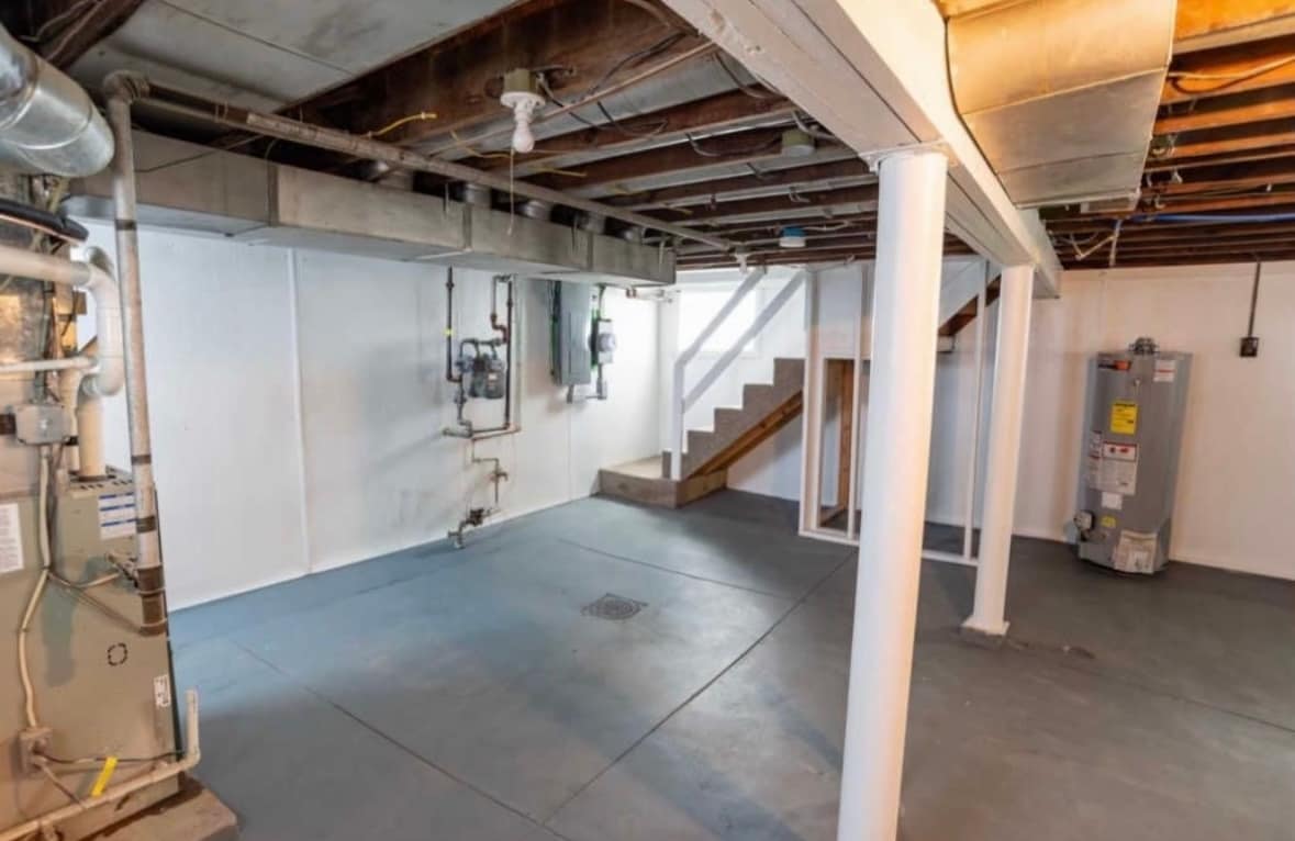 Building Photo - 3627 Tamarack Ave