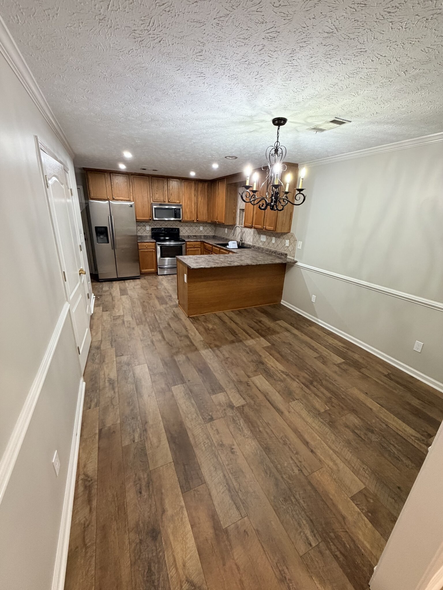 Building Photo - 37 Ridgeview Dr