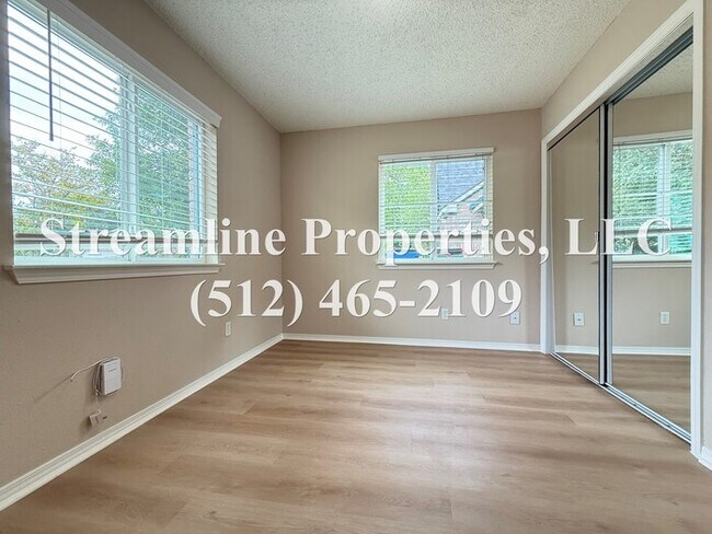 Building Photo - Charming 3 bedroom, 2 bath off Wells Branch