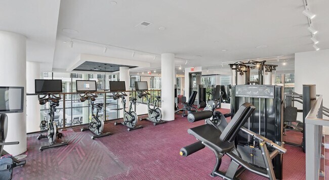 Building Photo - 1007 S Mint St