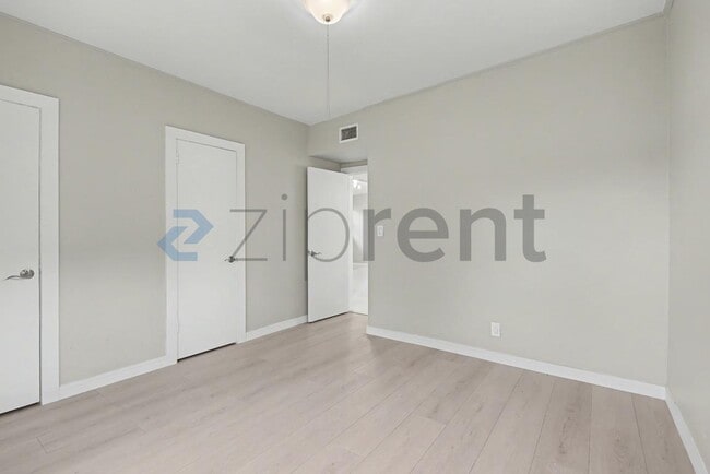 Building Photo - 1650 Jackson St