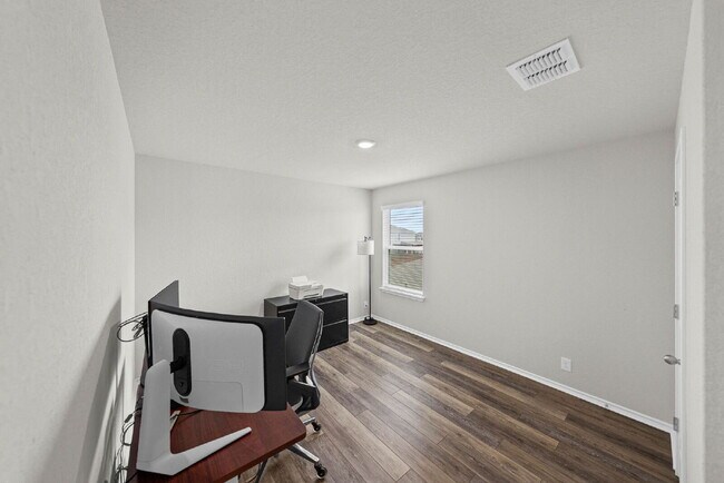 Building Photo - Located in the vibrant Valley Ranch commun...