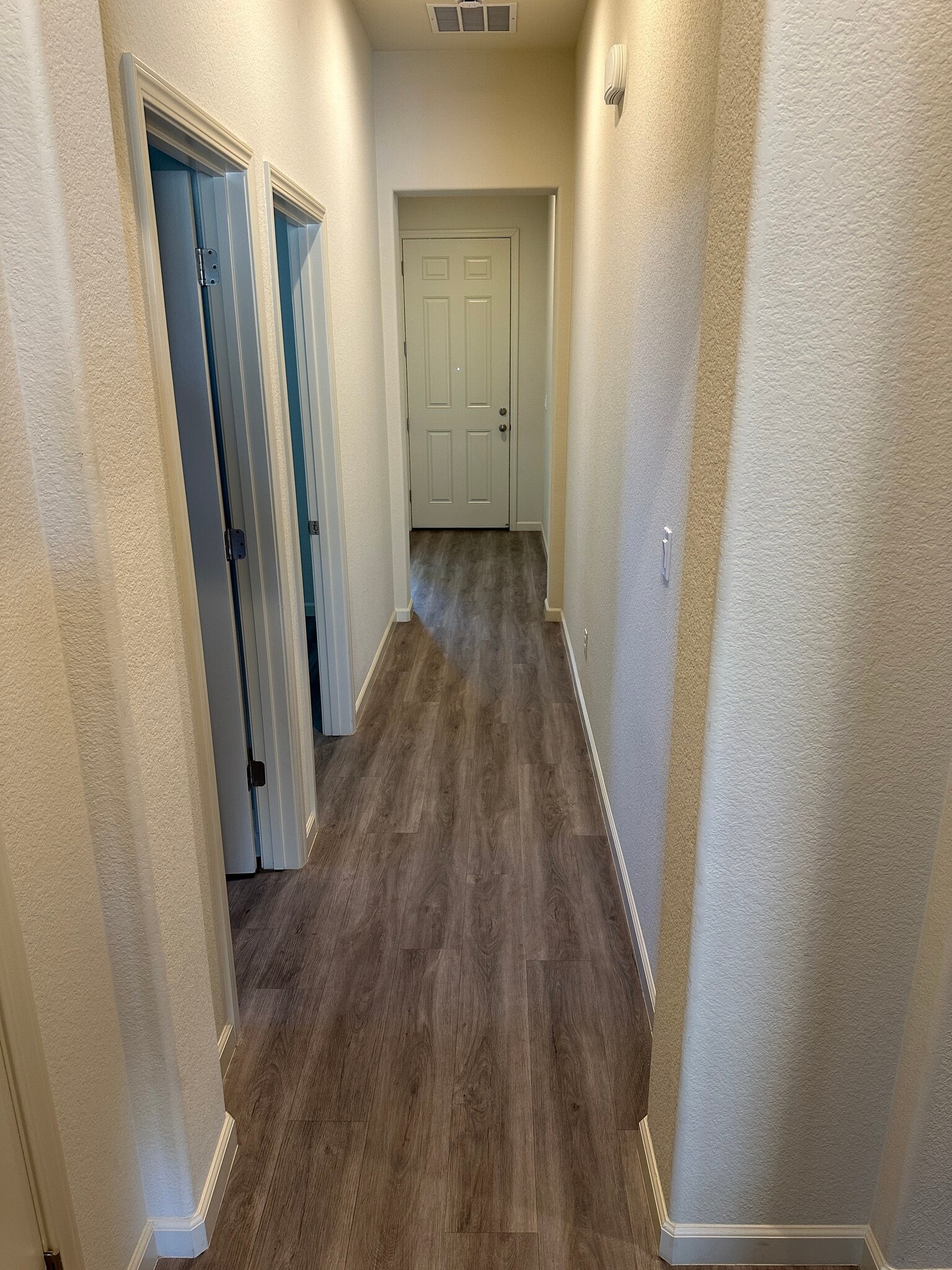 Building Photo - 6200 Chavez Ct