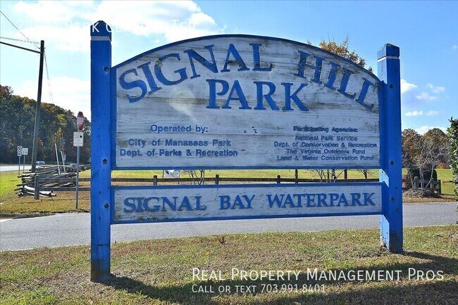 Building Photo - 220 Park Central Ter