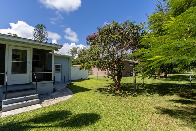 Building Photo - 810 Texas Ct