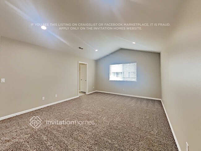 Building Photo - 20302 19th Ave E