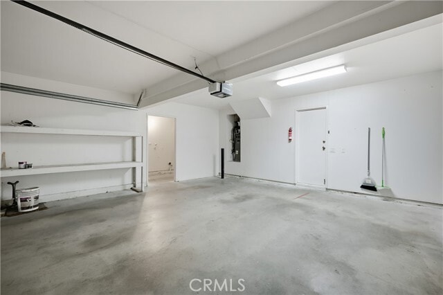 Building Photo - 9896 Highland Ave