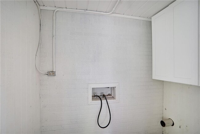 Building Photo - 46 Coopers Glen Dr SW