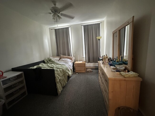 Building Photo - 203 Ogden Ave.