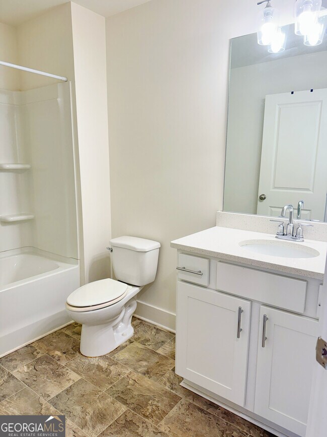 Building Photo - 123 S Auburn Lndg Pl