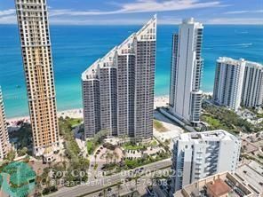 Building Photo - 17555 Collins Ave
