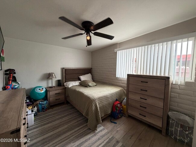 Building Photo - 8243 E Escalante Rd