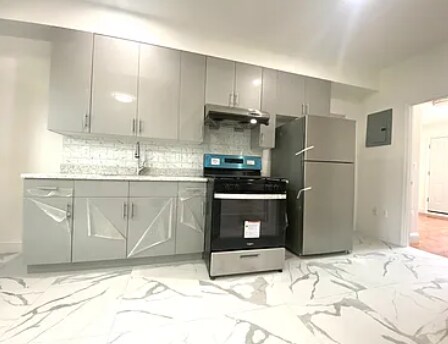 Building Photo - 8279 164th Pl