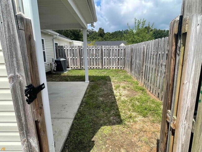 Building Photo - 148 Buckhaven Way