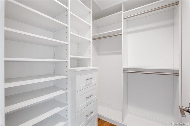 Building Photo - 109 Lee Rd