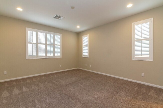 Building Photo - 4209 W Gallinule Dr