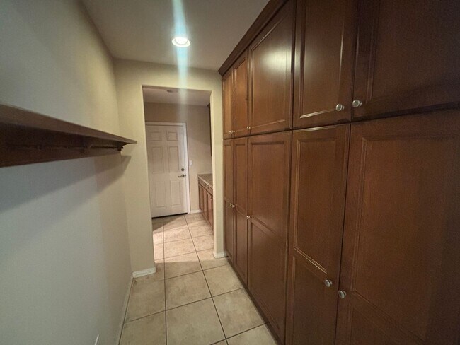 Building Photo - Short Term Lease - Grand 4-Bedroom Home with Entertainer's Yard in Gated River Village!