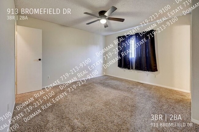 Building Photo - 913 Bromefield Dr