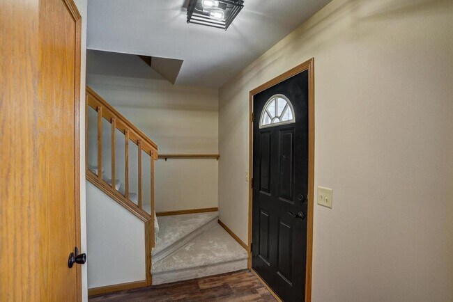 Building Photo - 3601 Basalt Ln
