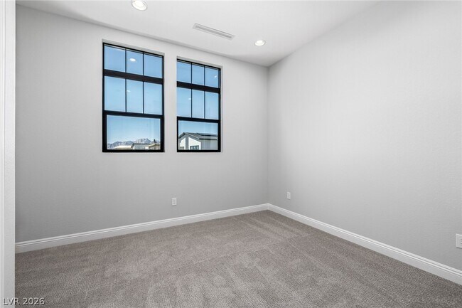 Building Photo - 980 Natural Harmony St