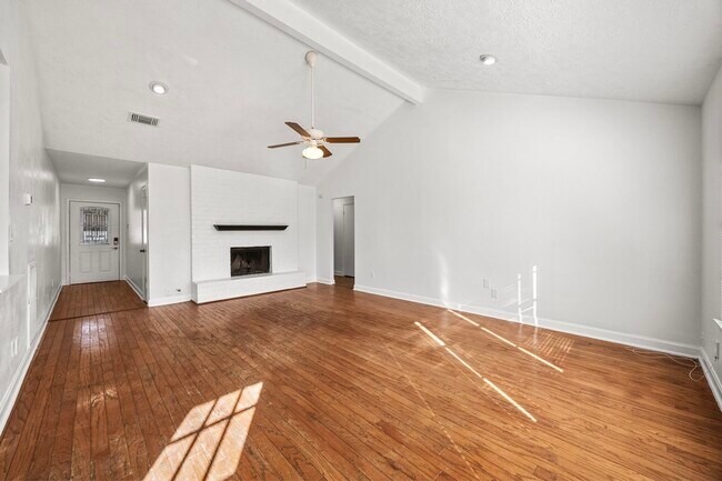 Building Photo - 6522 Brookgate Dr