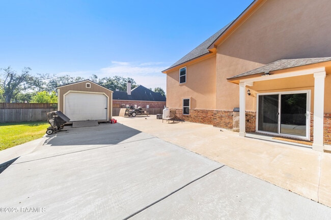 Building Photo - 213 E Peck Blvd