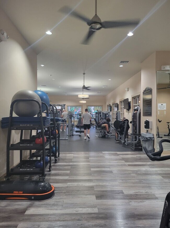 Building Photo - 4 Bedroom House in Eagle Creek, Lake Nona