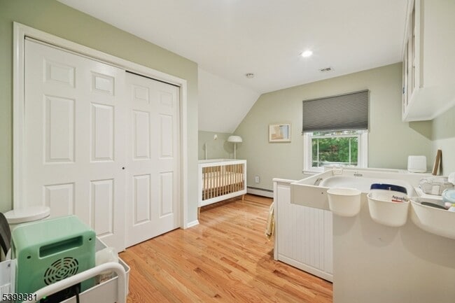 Building Photo - 17 Edison Dr