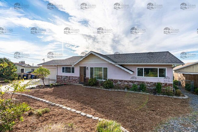 Building Photo - Beautiful 3 Bedroom Family Home in Vista, ...