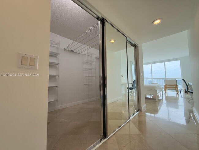 Building Photo - 16400 Collins Ave