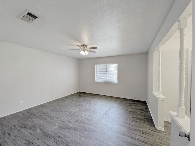 Building Photo - 602 Heritage Hill Dr