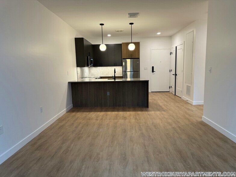 Building Photo - 199 Gardner St