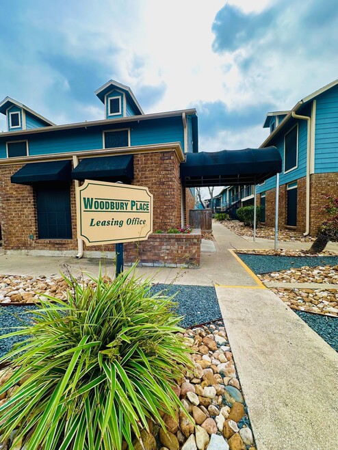 Building Photo - Woodbury Place Apartments