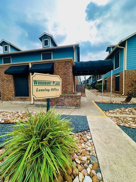 Primary Photo - Woodbury Place Apartments