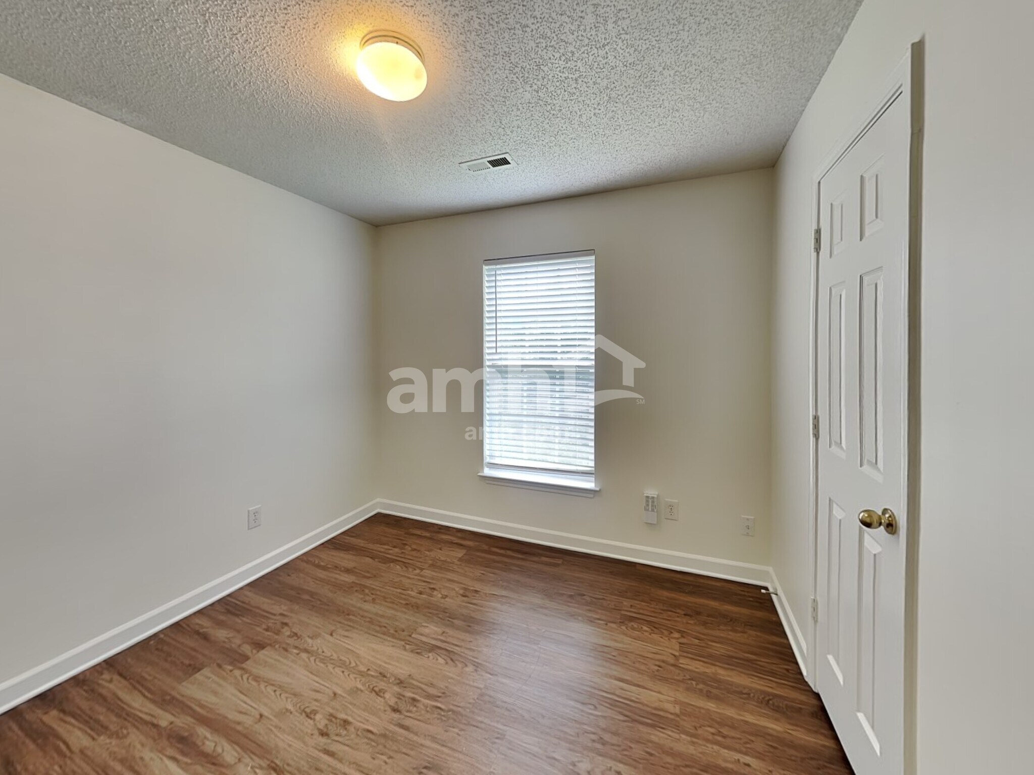 Building Photo - 4945 Hopewood Ln