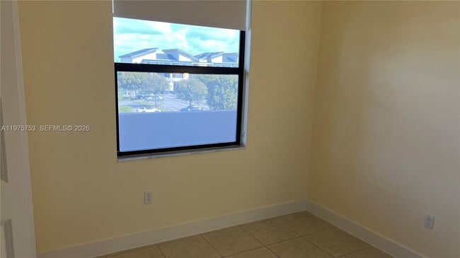 Building Photo - 7915 NW 104th Ave