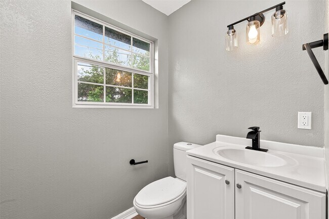 Building Photo - 8666 Candy St