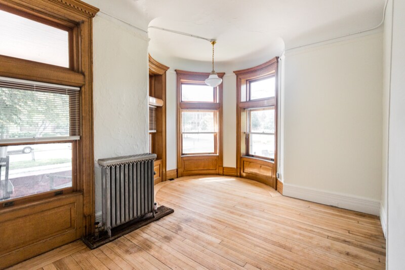 Building Photo - 223 E Ferry St