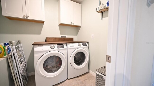 Building Photo - 10509 Carloway Hills Dr