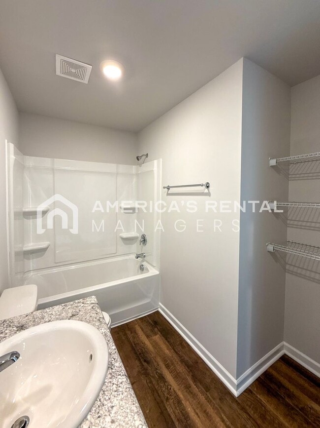 Building Photo - 96 River Grass Dr