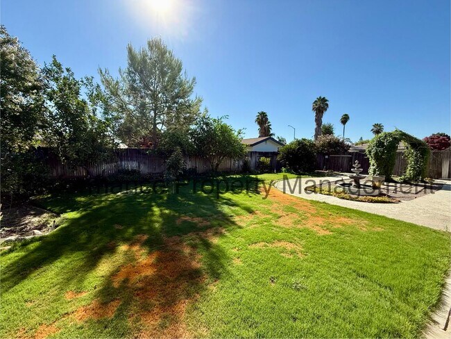 Building Photo - 2508 Prestwick Ct