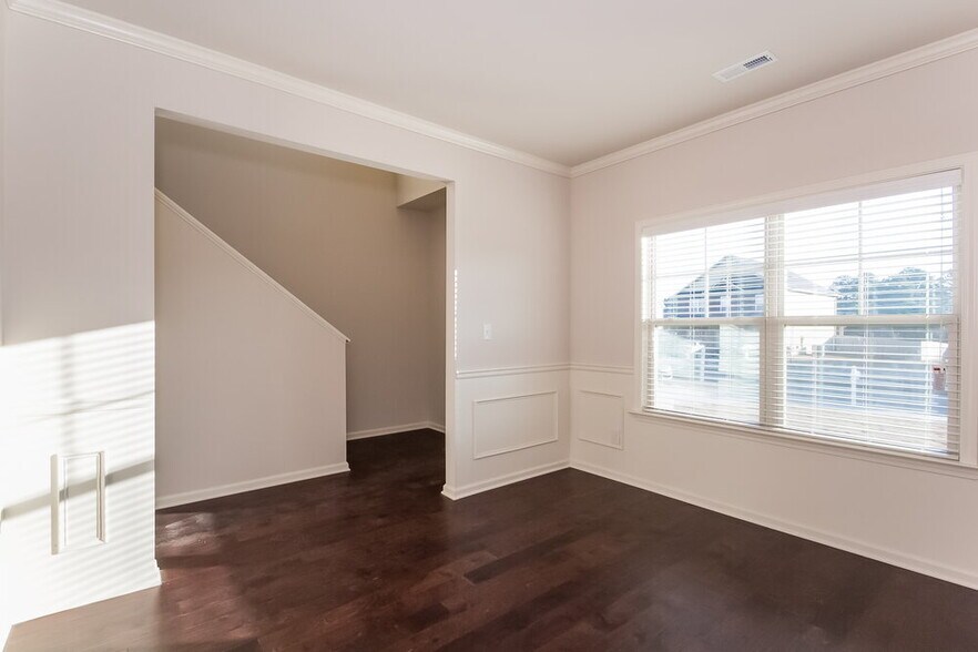 Building Photo - 3219 Puritan Way