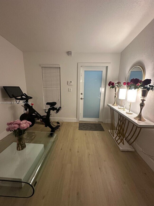 Building Photo - 15304 SW 81st Ln