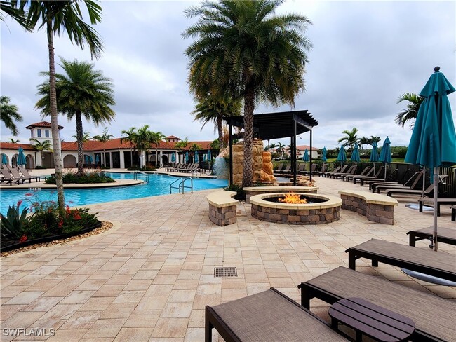 Building Photo - 11884 Hickory Estate Cir