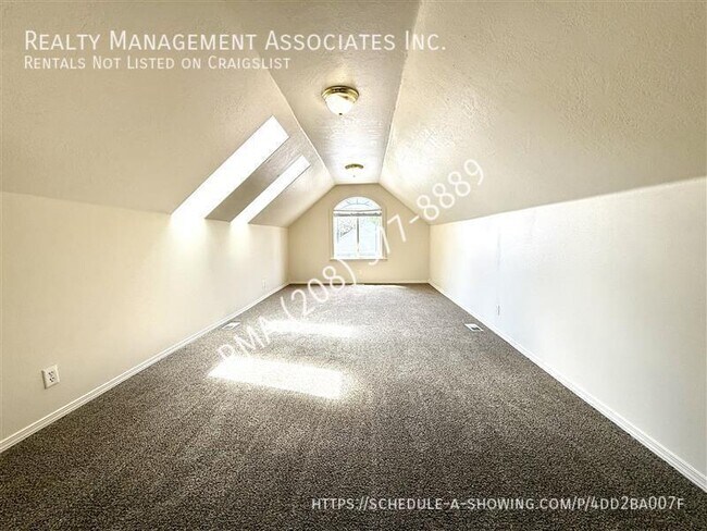Building Photo - 3756 W Patel Dr