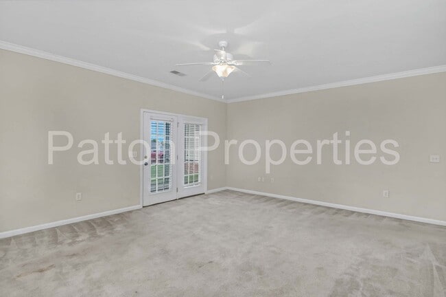 Building Photo - Rosewood Hills Home