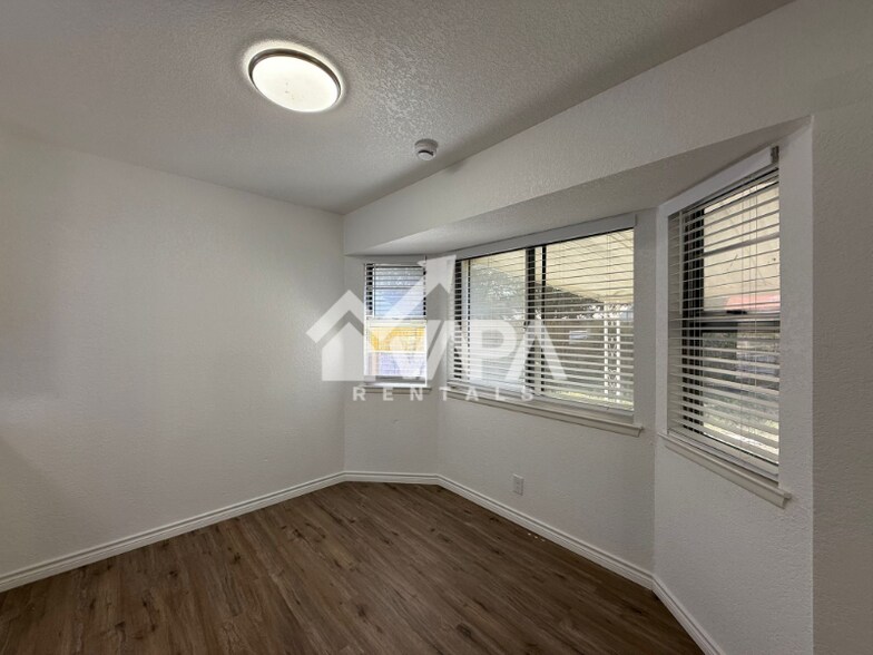 Building Photo - 5222 Tom Stafford Dr