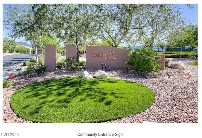 Building Photo - 2535 Jada Dr