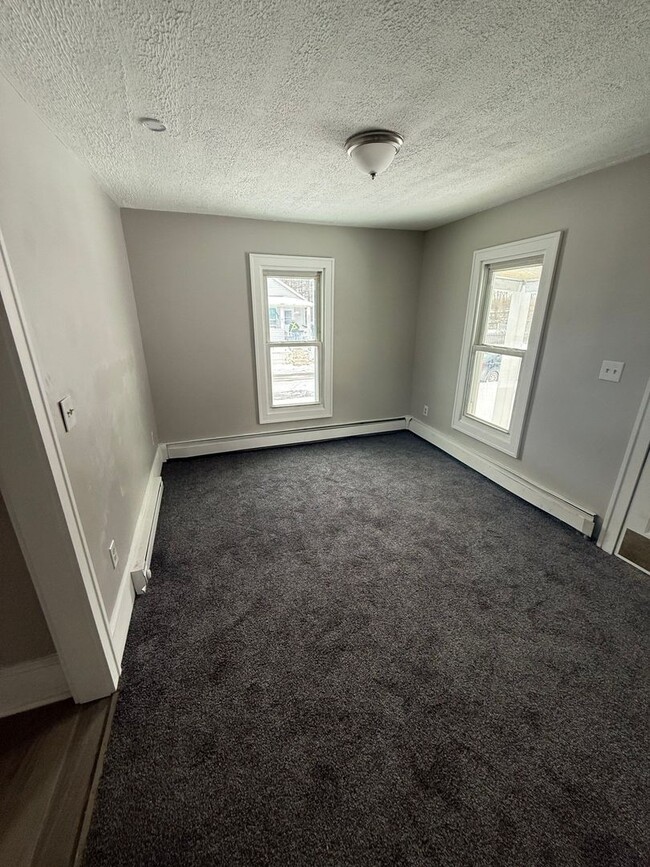 Building Photo - 3515 E 80
