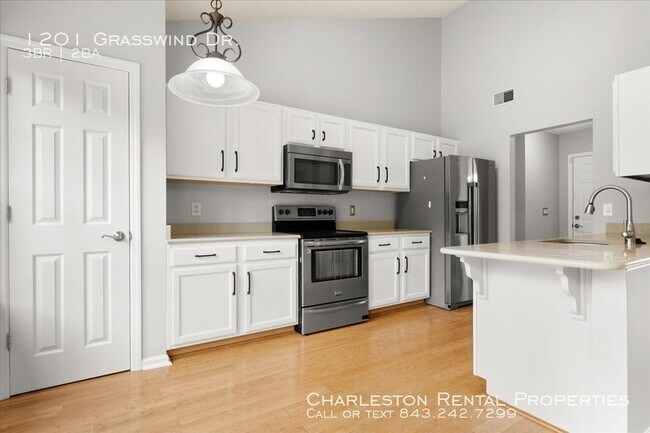 Building Photo - 1201 Grasswind Dr
